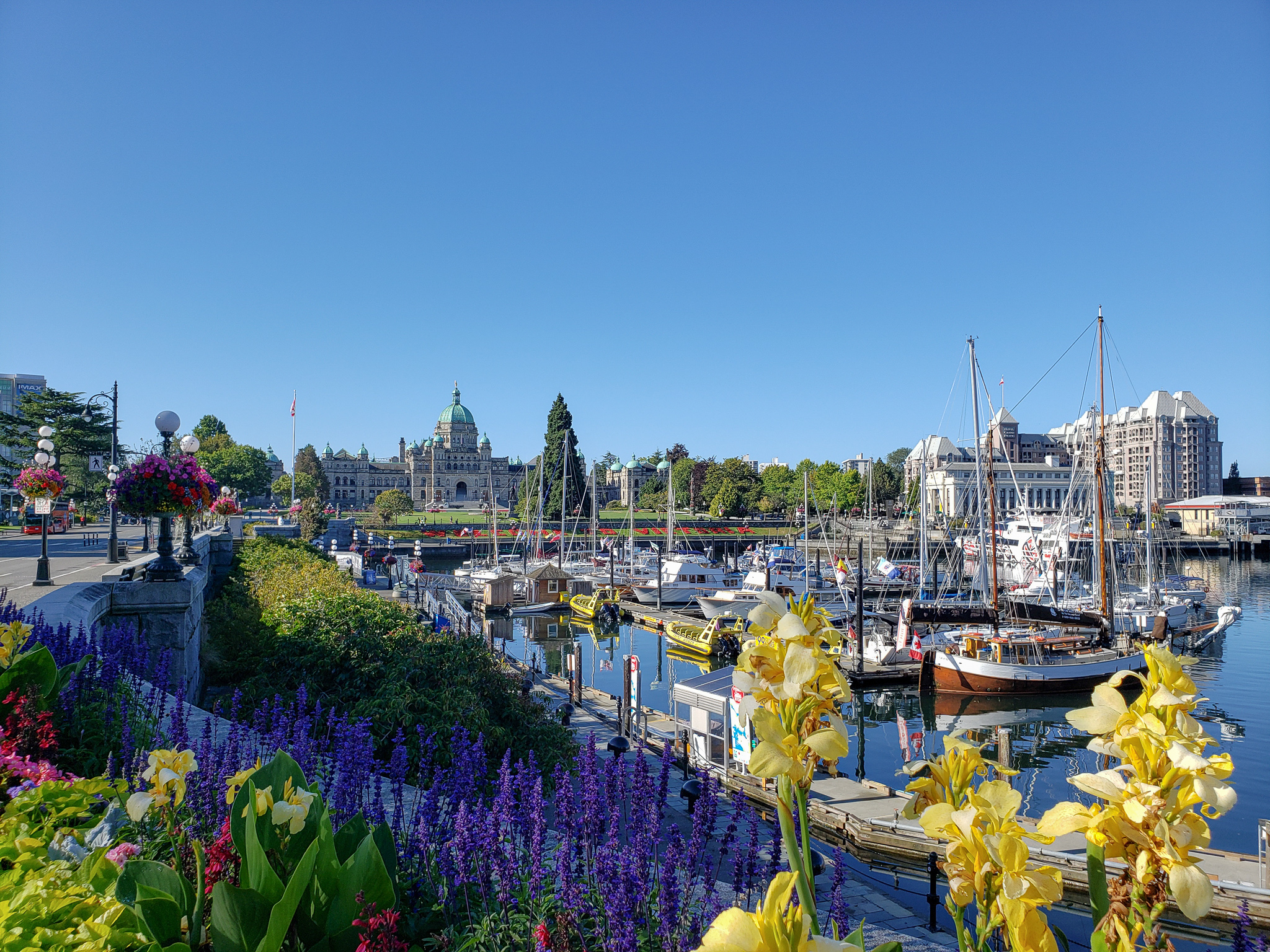 how long to visit victoria bc